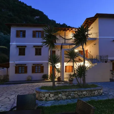 Ilios Lefkada City